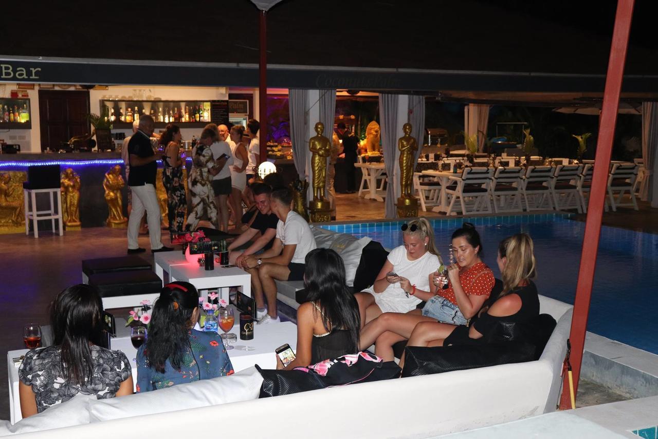 Coconutspalm Resort Maret Экстерьер фото