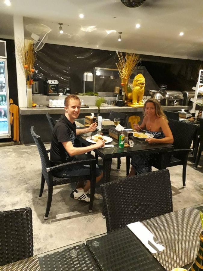 Coconutspalm Resort Maret Экстерьер фото